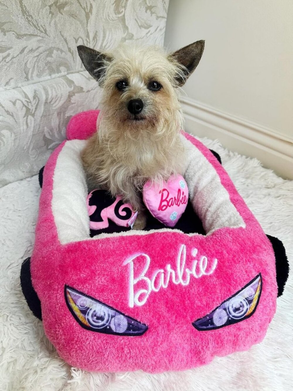 Cozy Plush Pink Pet Bed for Dogs & Cats - Soft Car Design with Pillow